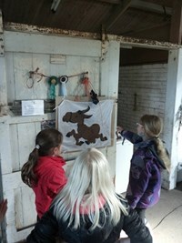 Kinderfeestje in de paardenstal Noord Holland bij Dapperstal